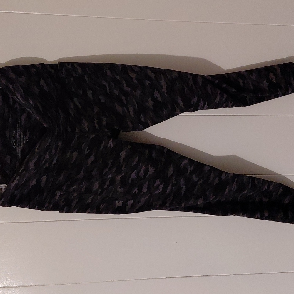 Athleta Gray Camo Leggings